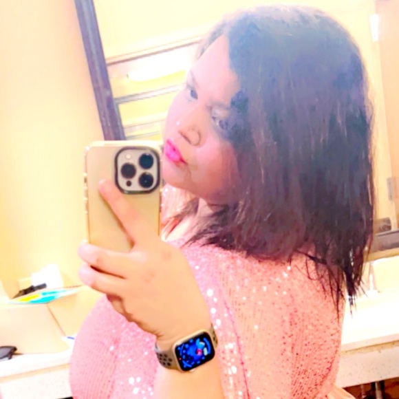 Hi, My name is Medha Jha aka @sweetmedhu.This is all about me and my family. - Picture 1 of 12